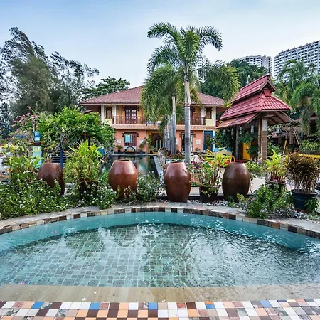 Lost Paradise Resort Batu Ferringhi Exterior photo